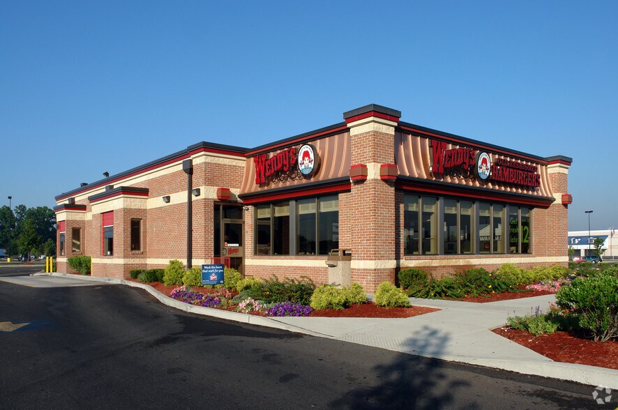 Primary Photo Of 3413 HORIZON Blvd, Trevose Fast Food For Lease