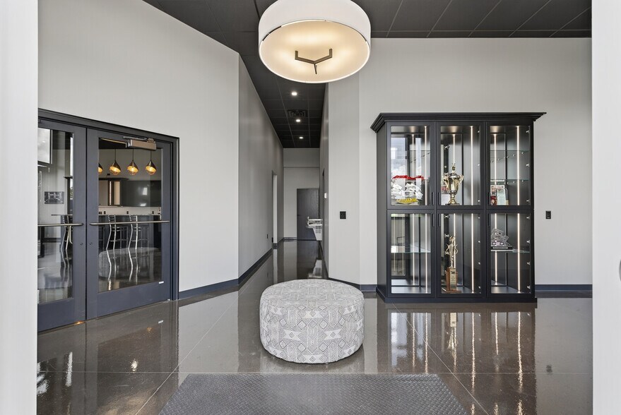 More Photos Of 7040 Kaeding Ln NE, Albertville Industrial For Sale