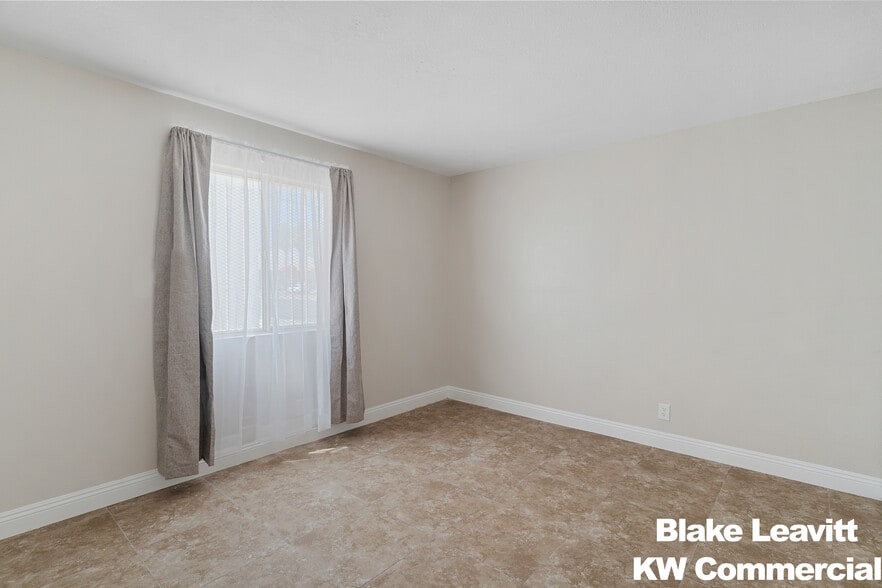 More Photos Of , Las Vegas Multifamily For Sale