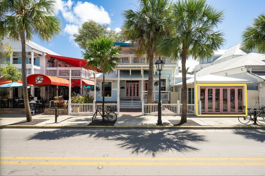 Primary Photo Of 221 Duval St, Key West Restaurant For Lease