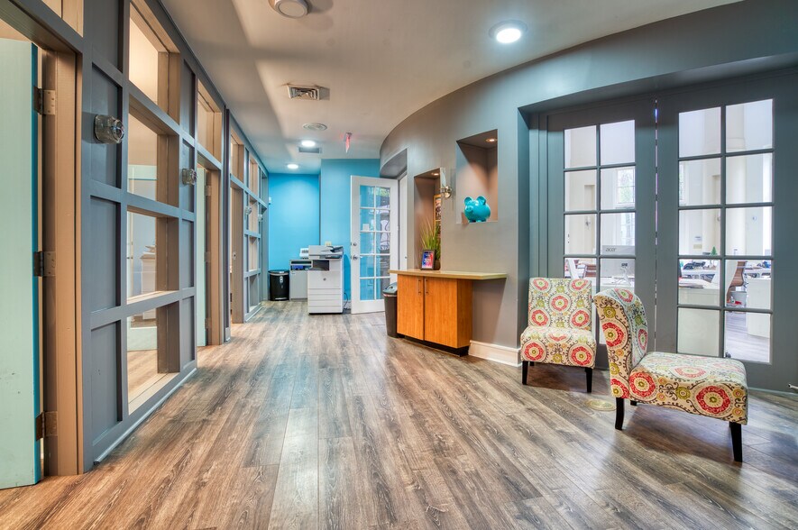 More Photos Of 2330 W Horatio St, Tampa Medical For Sale