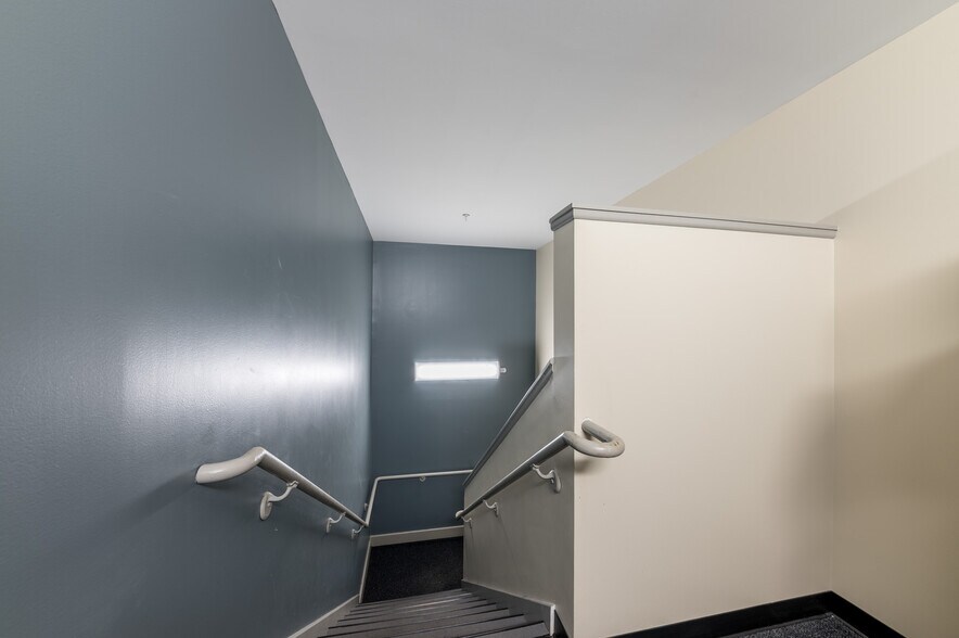 More Photos Of 900 Fairmont Rd, Morgantown Office For Sale