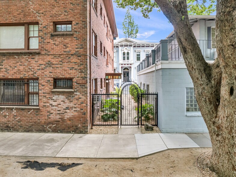 Primary Photo Of 1021 H St, Sacramento Apartments For Sale