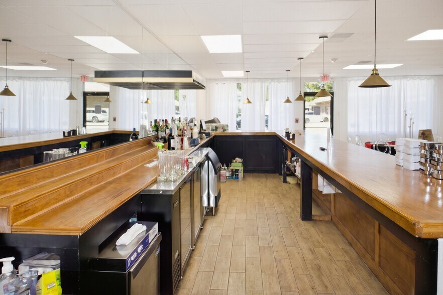 More Photos Of 53 Providence St, West Warwick Restaurant For Sale