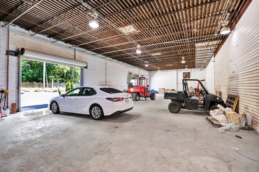 More Photos Of 363 Old Larkinsville Rd, Scottsboro Warehouse For Sale