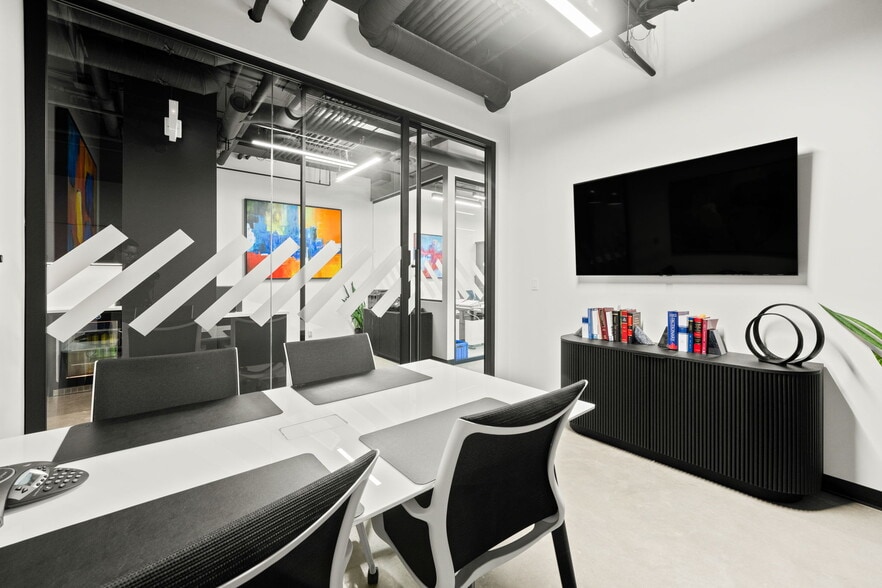 More Photos Of 63 6 Th Av W, Vancouver Medical For Sale