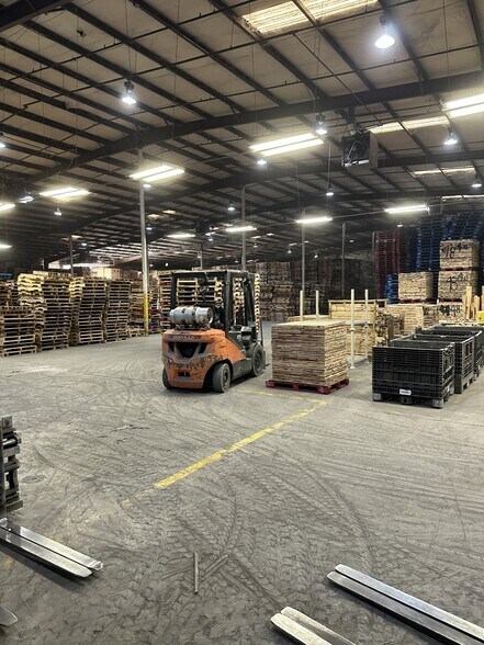 More Photos Of 170 Spicer Dr, Gordonsville Warehouse For Sale