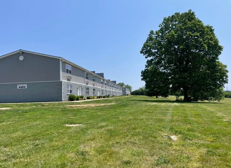 More Photos Of 200 N Hill N Dale St, Danville Apartments For Sale