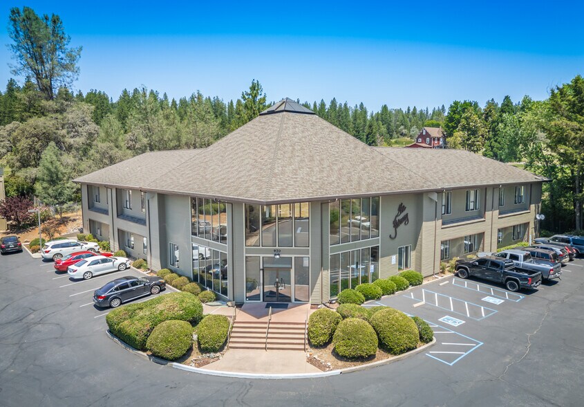 More Photos Of 970 E Main St, Grass Valley Office For Sale