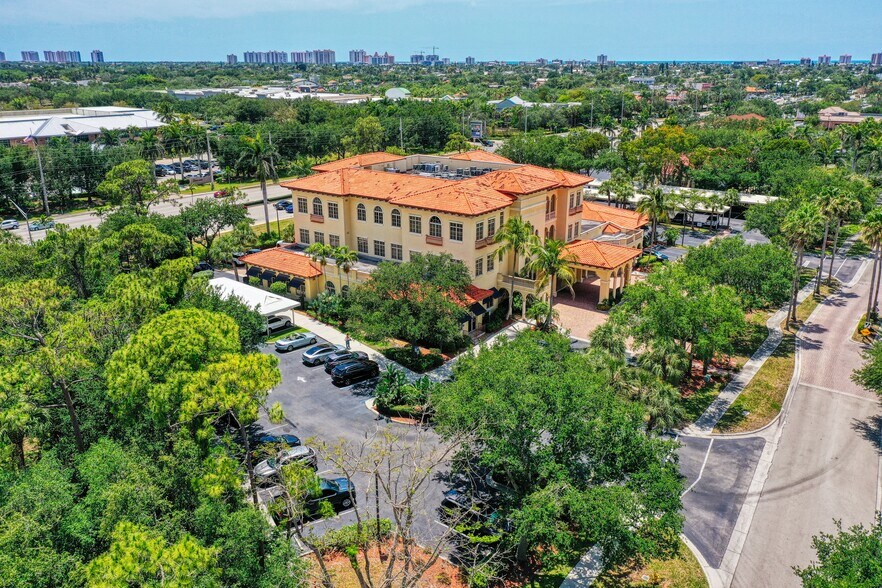 More Photos Of 1185 Immokalee Rd, Naples Office For Lease