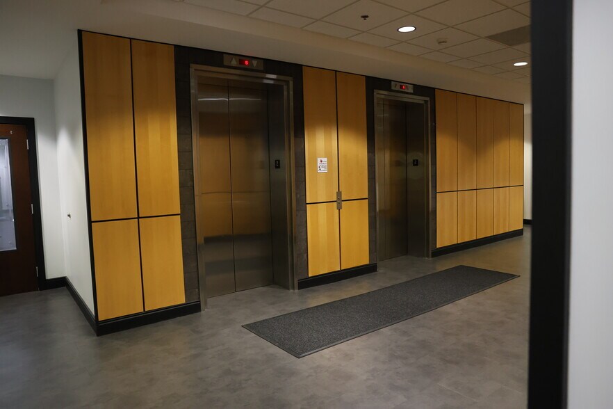 More Photos Of 113-123 S Monroe St, Tallahassee Office For Sale