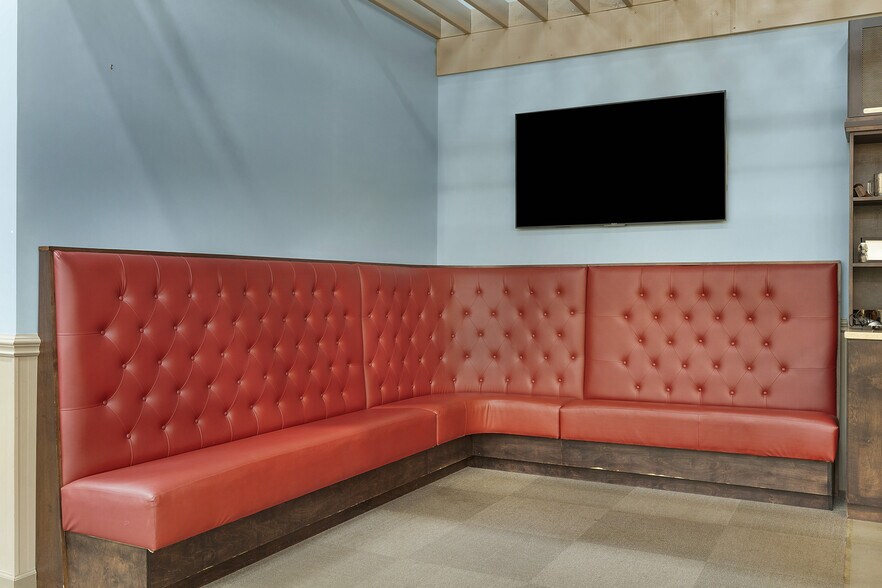 More Photos Of 2145 Chestnut St, Chattanooga Specialty For Lease