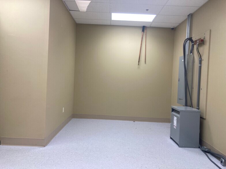 More Photos Of 105 1st St SE, Minot Apartments For Lease