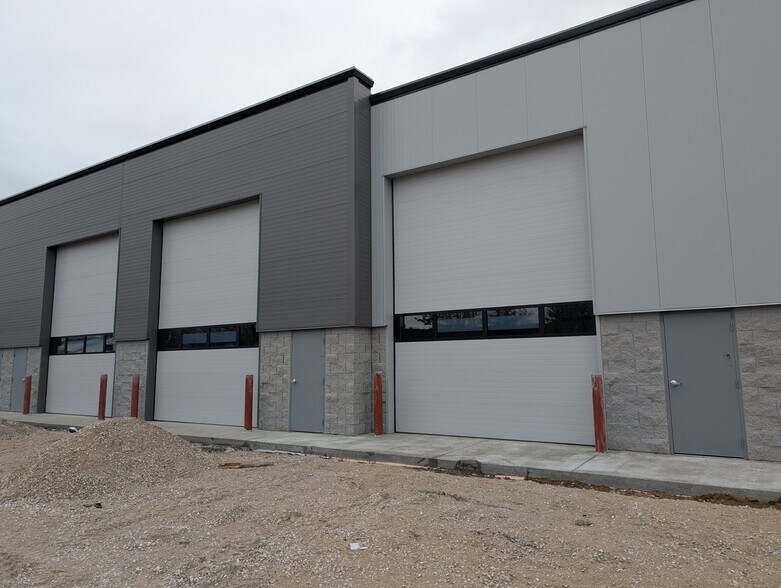 More Photos Of 460 Cleveland Ave, Holland Self Storage For Sale