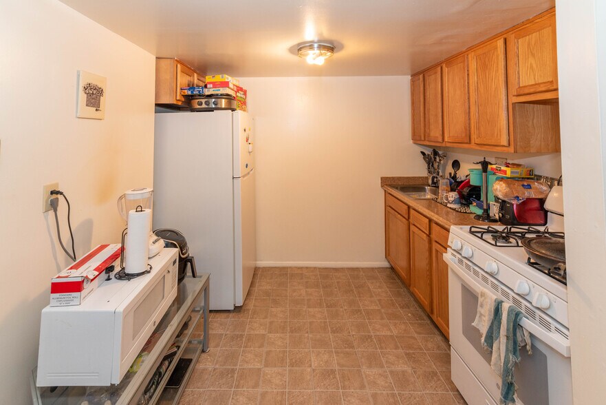 More Photos Of 2924 W Cold Spring Ln, Baltimore Apartments For Sale