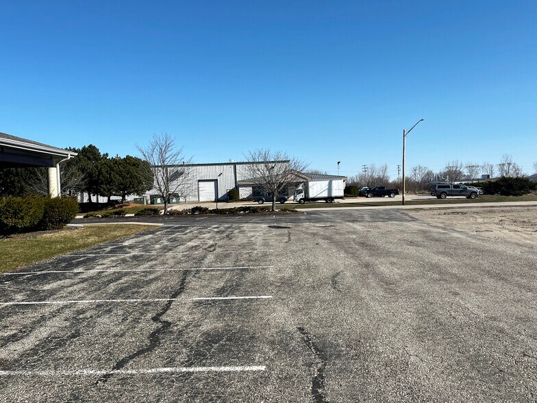 More Photos Of 5523 Integrity Way, Appleton Flex For Sale