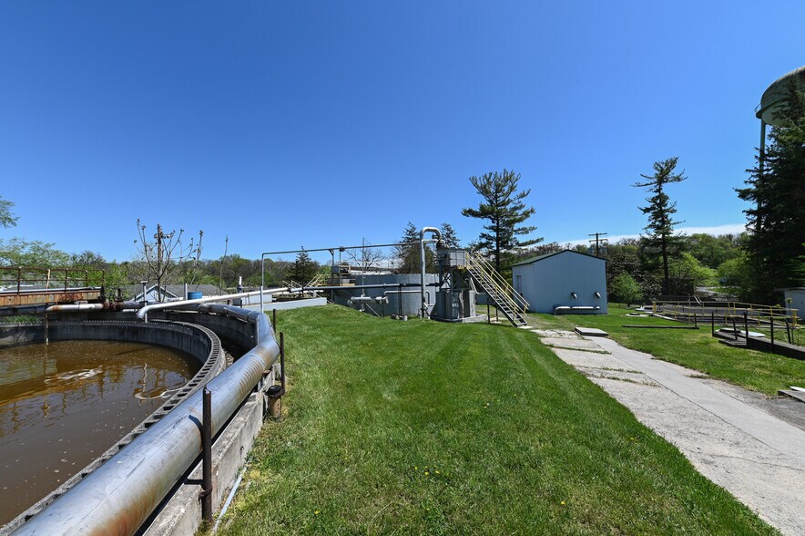 More Photos Of 164 Eyster Rd, Halltown Manufacturing For Sale
