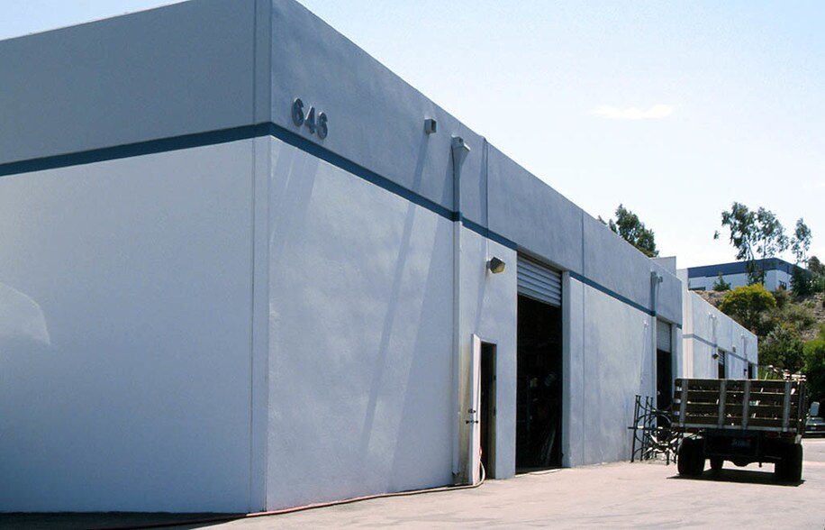 More Photos Of 8646 Commerce Ave, San Diego Manufacturing For Sale