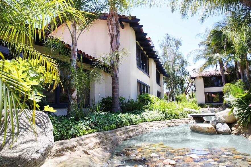 More Photos Of 2660 Townsgate Rd, Westlake Village Unknown For Lease