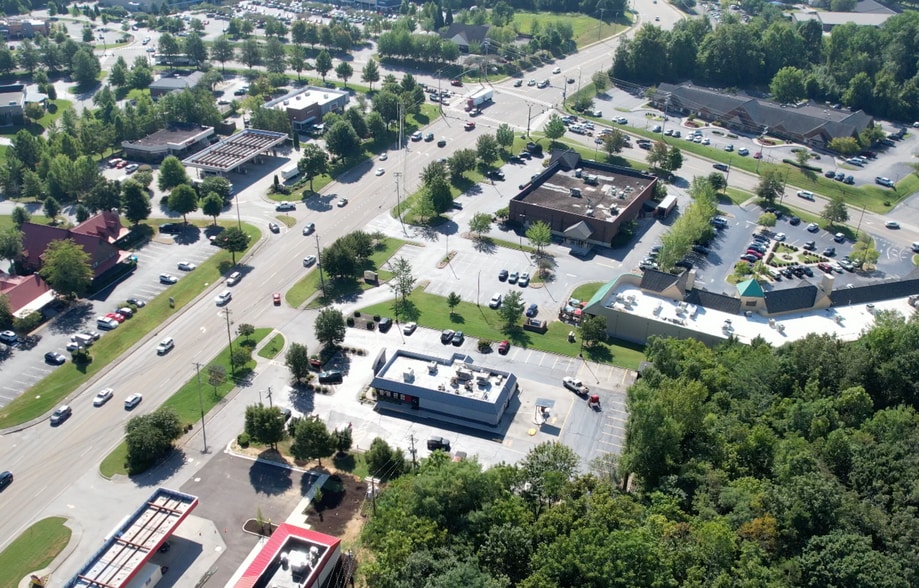 More Photos Of 609 N Campbell Station Rd, Knoxville Fast Food For Sale