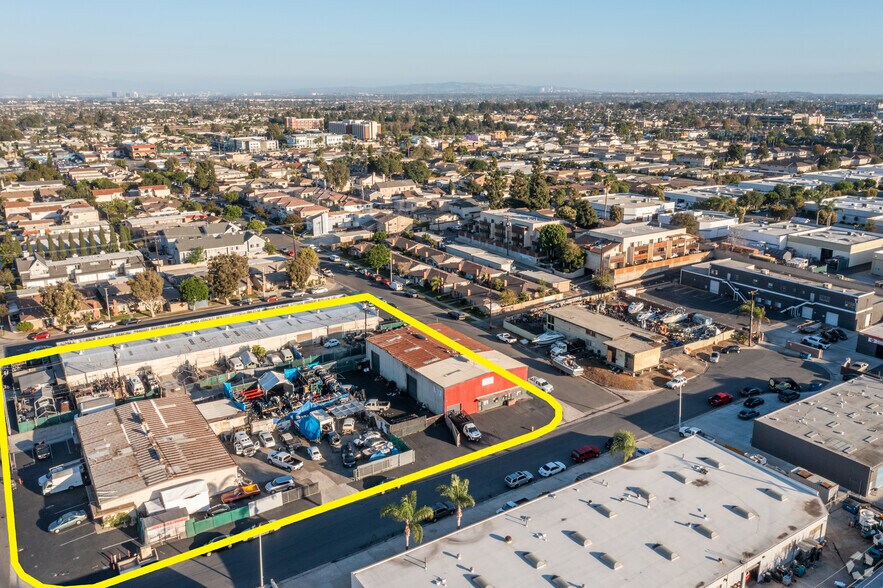 More Photos Of 7671 Liberty Dr, Huntington Beach Warehouse For Sale