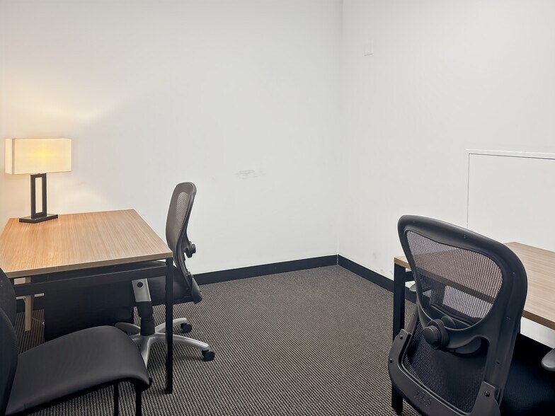 More Photos Of 11810 Grand Park Ave, North Bethesda Coworking Space