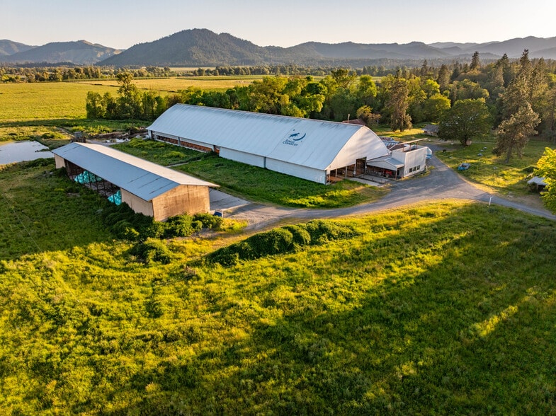 More Photos Of 6531 Lower River Rd, Grants Pass Specialty For Sale