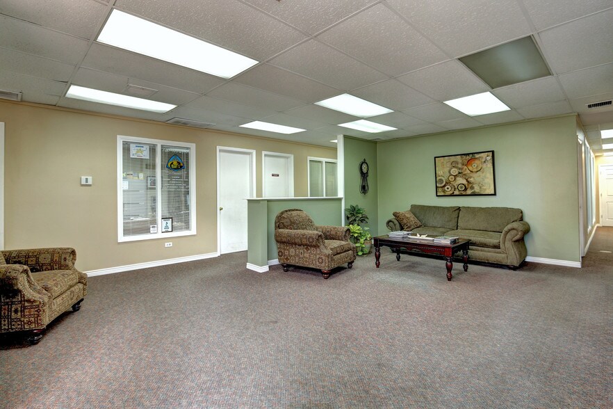 More Photos Of 240 S Wilcox St, Castle Rock Loft Creative Space For Sale