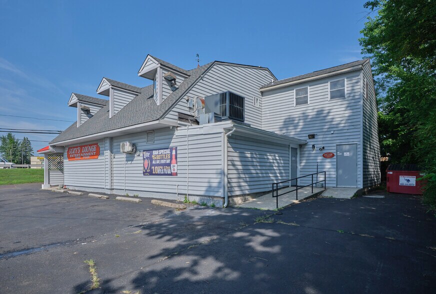 More Photos Of 2453 County Line, Line Lexington Freestanding For Sale