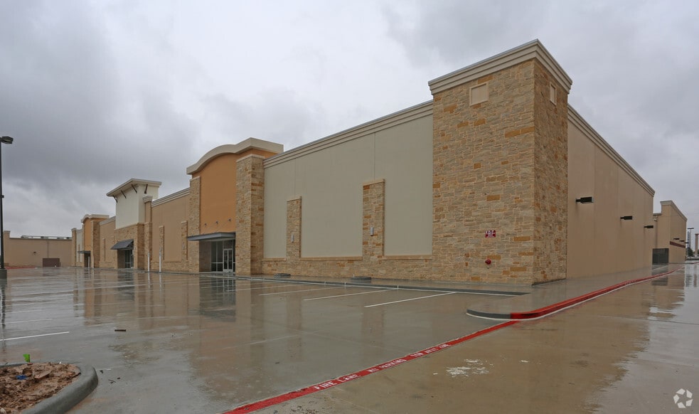 More Photos Of 24984 Katy Fwy, Katy Religious Facility For Lease