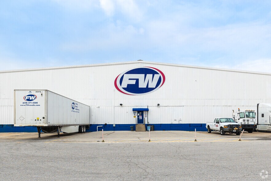 More Photos Of 4300 Church Rd, Centreville Truck Terminal For Lease