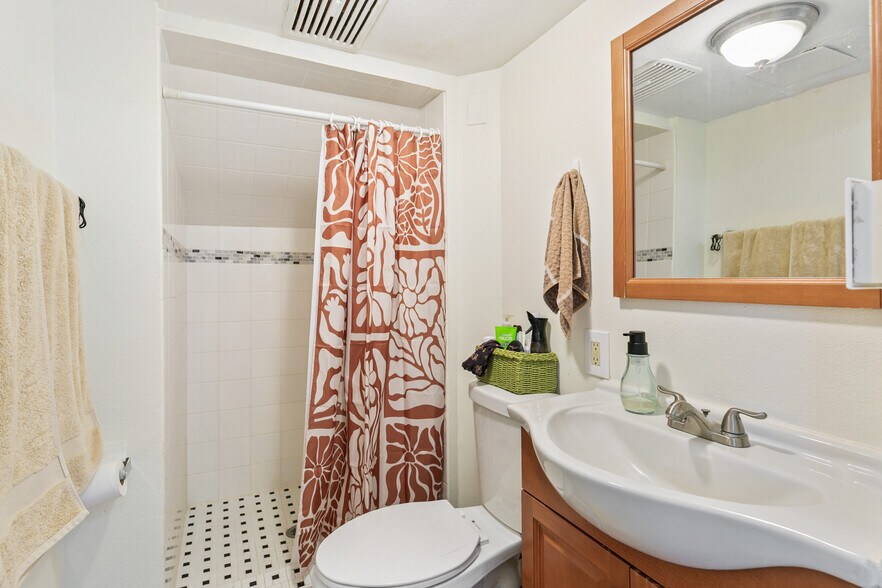 More Photos Of 1195 Birch St, Denver Apartments For Sale