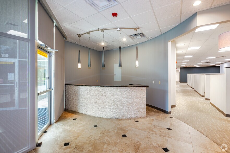 More Photos Of 8020 Shaffer Pky, Littleton Light Manufacturing For Lease