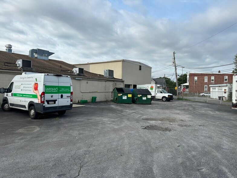 More Photos Of 1580 Huddell Ave, Marcus Hook Light Distribution For Lease