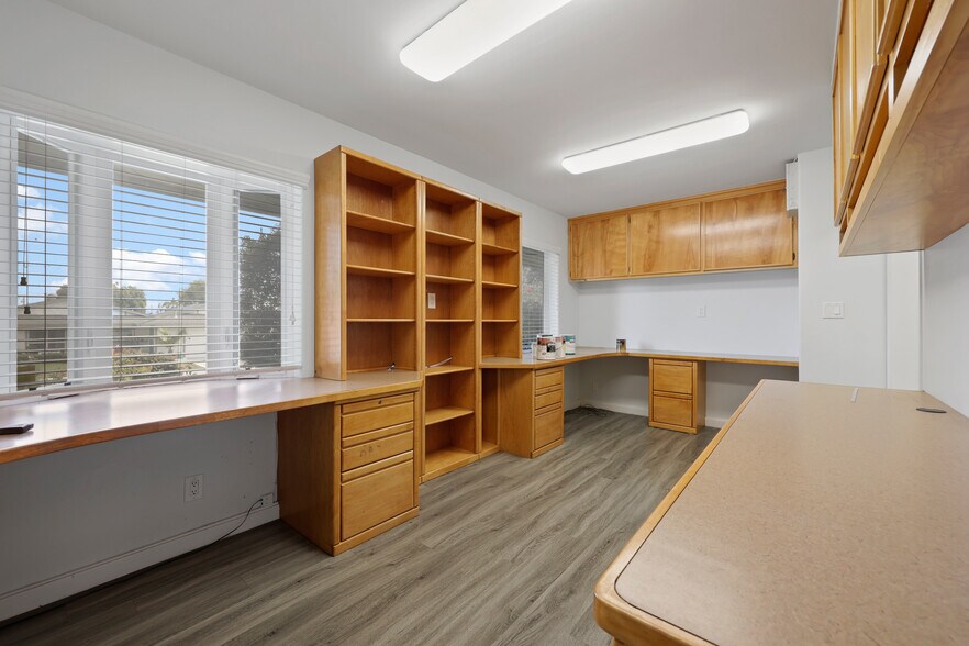 More Photos Of 970 Petit Ave, Ventura Medical For Sale