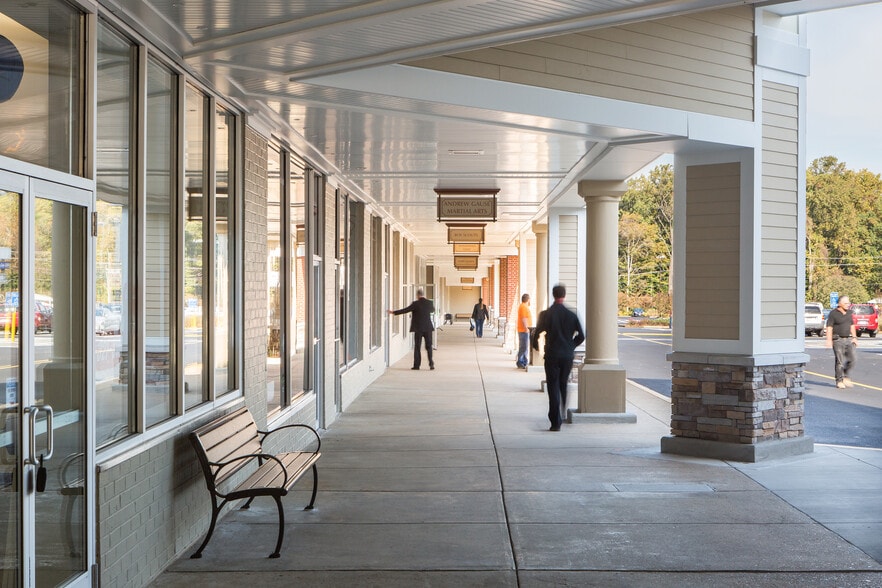 More Photos Of 5204 Port Royal Rd, Springfield Unknown For Lease