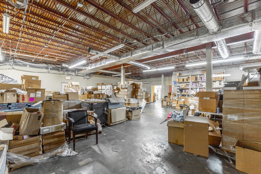 More Photos Of 1899 Dayton Blvd, Chattanooga Flex For Sale