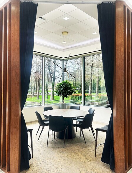 More Photos Of 3040 Post Oak Blvd, Houston Office For Lease