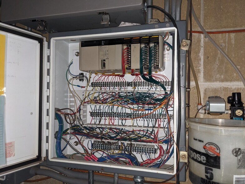 More Photos Of 1200 Janesville Ave, Fort Atkinson Carwash For Sale