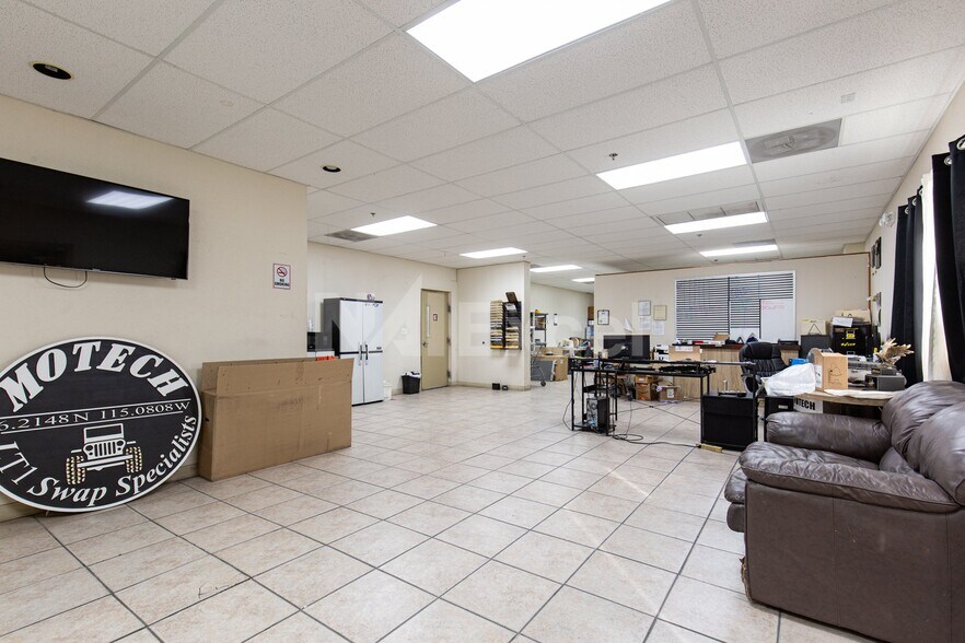 More Photos Of 3045 N Lamb Blvd, Las Vegas Auto Repair For Sale