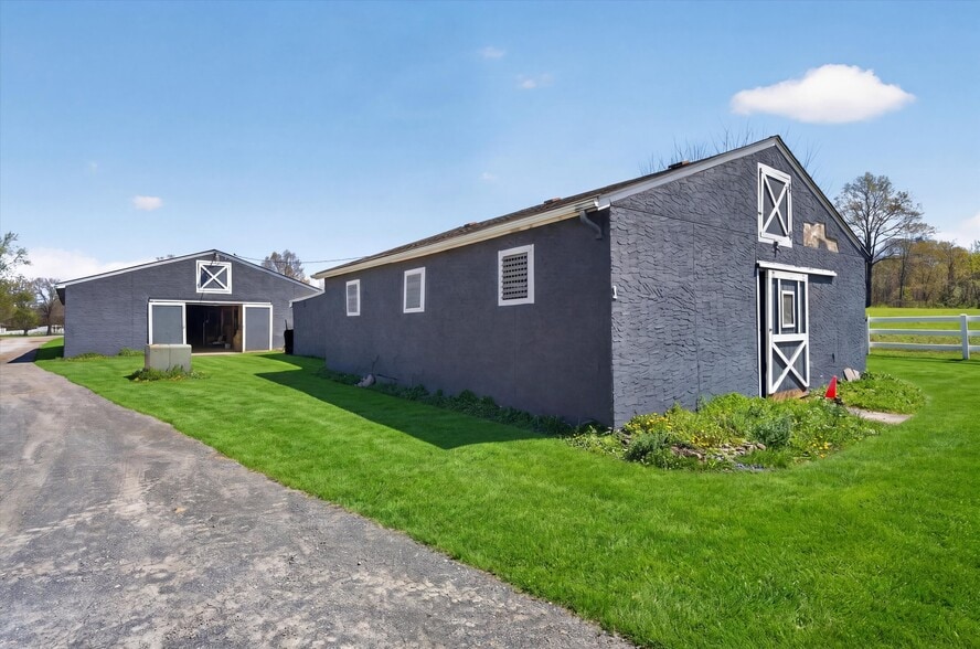 More Photos Of 261 Bullville Rd, Montgomery Horse Stables For Sale