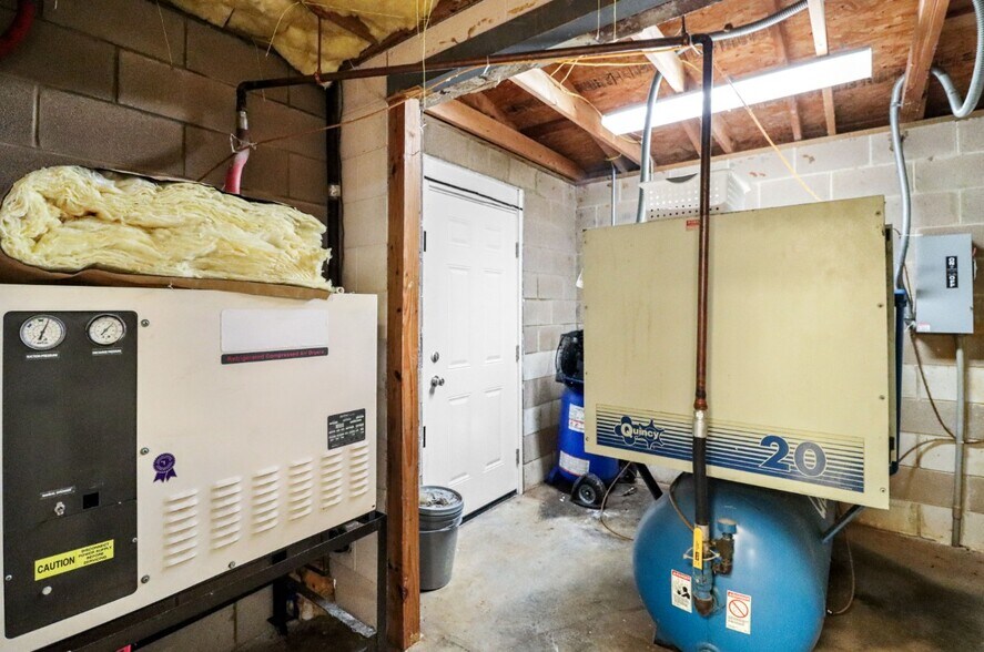 More Photos Of 14717 Friend Rd, Athens Manufacturing For Sale