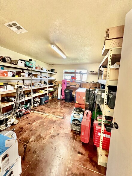 More Photos Of 206 S Columbia Dr, West Columbia Office Residential For Sale