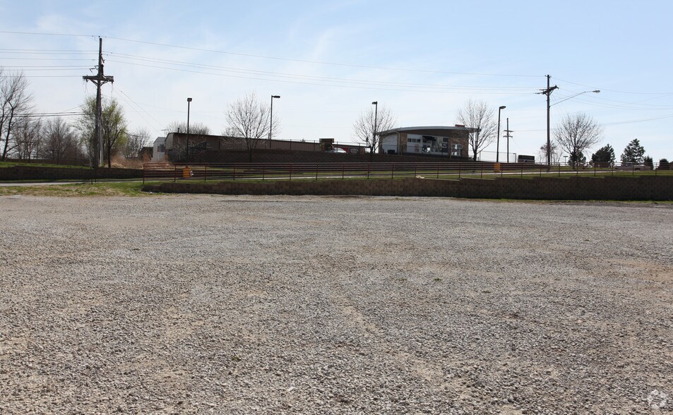 More Photos Of 1108 SW Mo-7 Hwy, Blue Springs Land For Lease