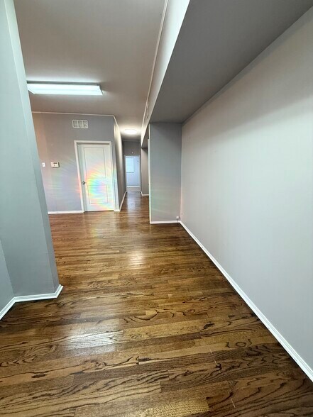 More Photos Of 2201 N Classen Blvd, Oklahoma City Office For Lease