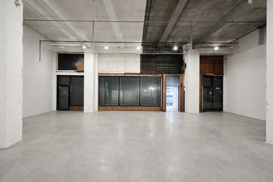 More Photos Of 254-258 W 35th St, New York Apartments For Lease