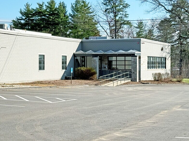 More Photos Of 19-27 Terrill Park Dr, Concord Warehouse For Lease