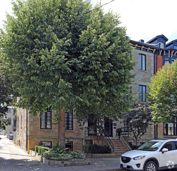 Primary Photo Of 13-15 Bold St, Hamilton Office Residential For Lease