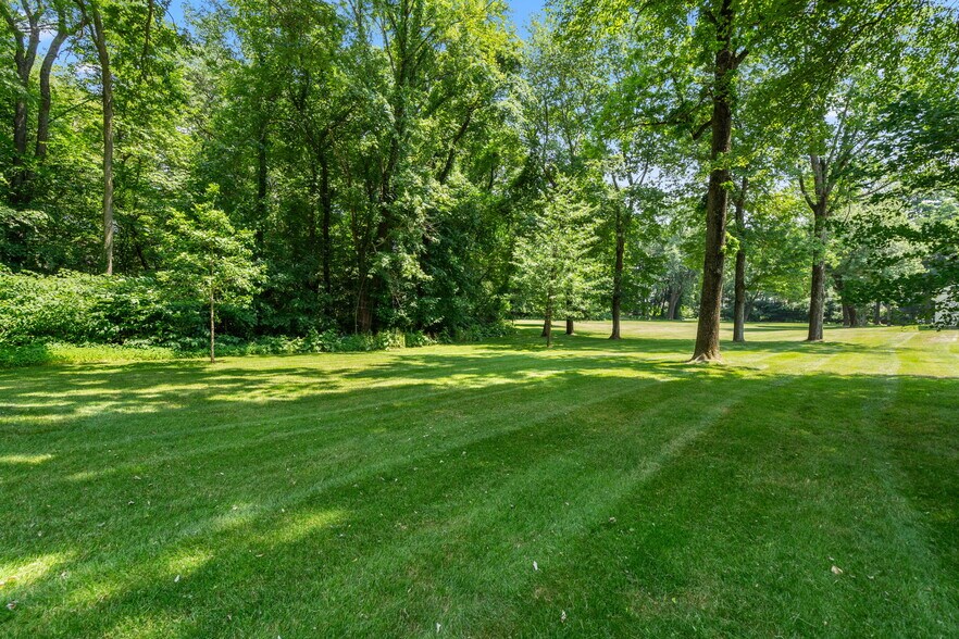 More Photos Of 3 Suburban Rd, Worcester Land For Sale