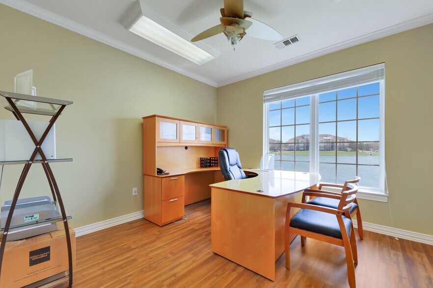 More Photos Of 860 Hebron Pky, Lewisville Medical For Sale